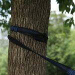 Camping Hammock – Ultraligera Portátil con Capacidad 300 kg, Nylon Paracaídas, Incluye 2 Mosquetones y 2 Eslingas - Imagen 3